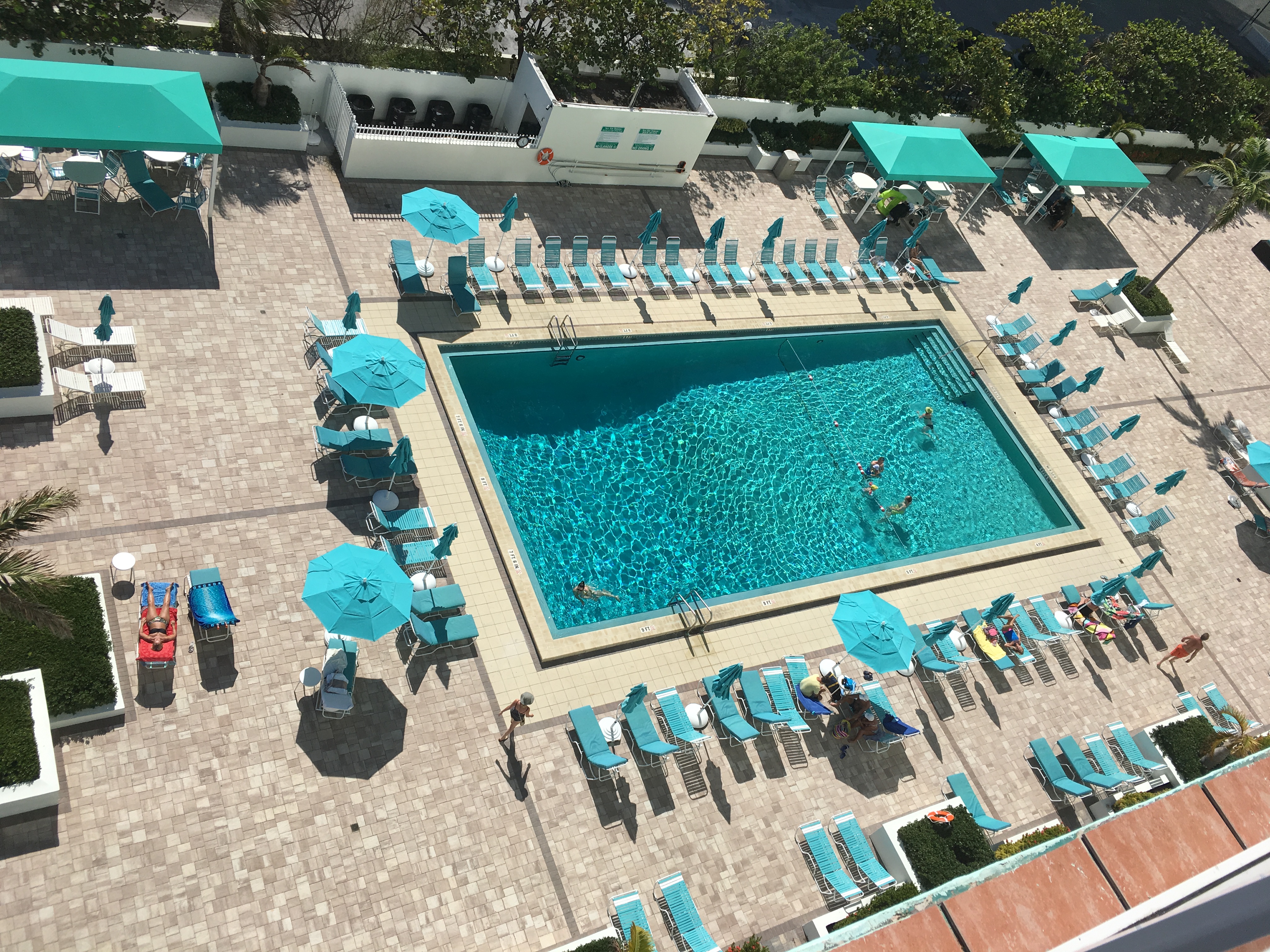 Image 5 of Sea Air Towers condominium